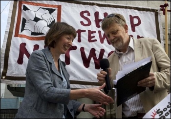 Dave Nellist handing NSSN petition to Frances O’Grady at Congress House, 11 Sept 2011, photo Paul Mattsson Dave Nellist handing NSSN petition to Frances O’Grady at Congress House, 11 Sept 2011, photo Paul Mattsson